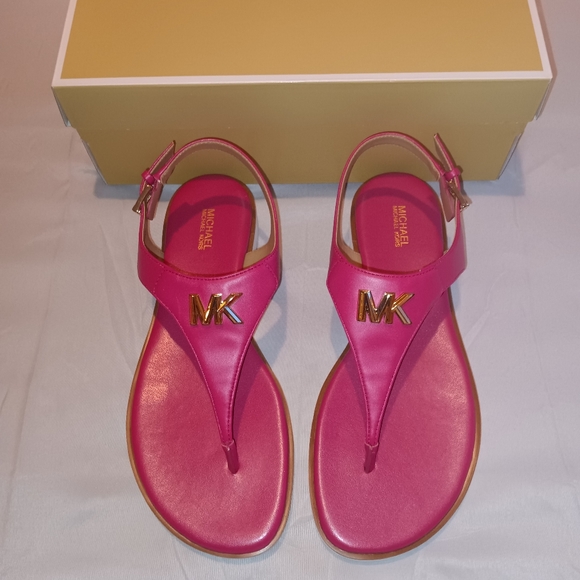 Michael Kors Jilly Thong Sandals - Picture 9 of 13